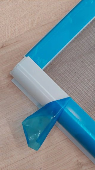 Oscurecedor y mosquitera para caravana