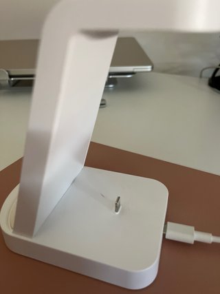 Cargador inalambrico 18W  3 en 1 Blanco para Apple