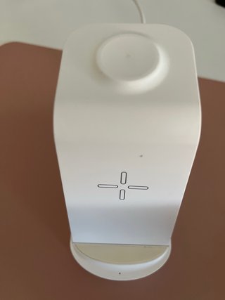 Cargador inalambrico 18W  3 en 1 Blanco para Apple