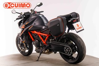 KTM SUPER DUKE 1390 R