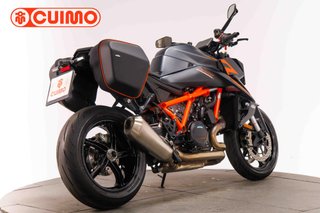 KTM SUPER DUKE 1390 R