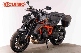 KTM SUPER DUKE 1390 R