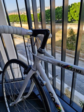 Bicicleta ciudad paseo carretera