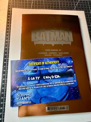 Comic USA Absolute Batman Annual #1 Foil Firma COA