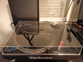 Technics SL-1210MK7 + Ortofon Scratch