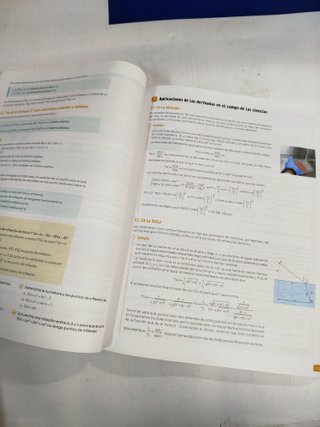 Matematicas II 2ºBach - Revuela - 9788498562309 - Bueno