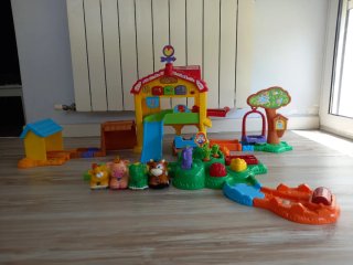 Granja infantil VTech Tuctuc