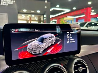Mercedes-Benz AMG C63 Estate V8 Biturbo 476cv