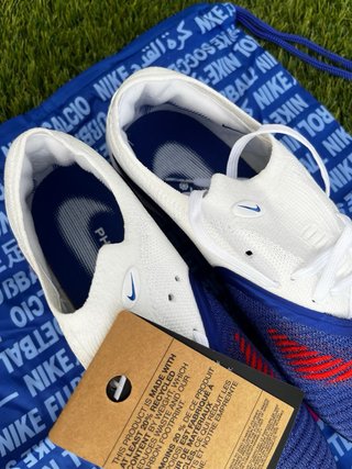 Nike Phantom azules y blancas