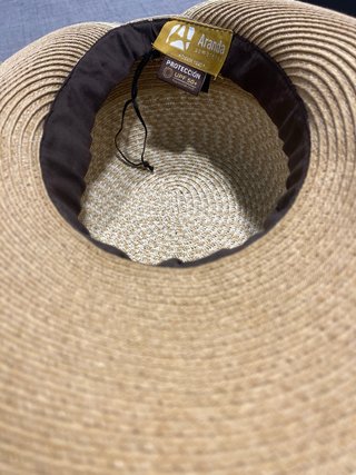 Sombrero de paja de verano Comprado Corte Ingles