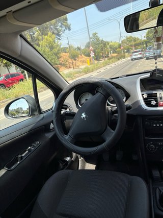Peugeot 207 2010