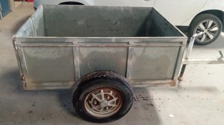 Remolque metálico galvanizado