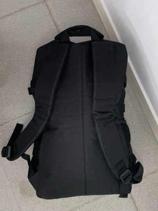 Mochila Táctica Negra con Bandera Española