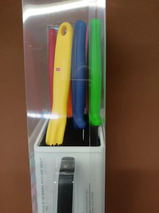 Bloque de 5 cuchillos Victorinox y un pelador
