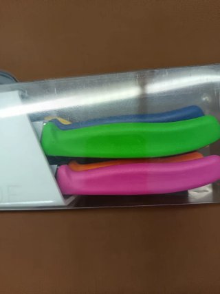 Bloque de 5 cuchillos Victorinox y un pelador