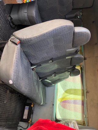 Asiento Triple Ford Transit 2006