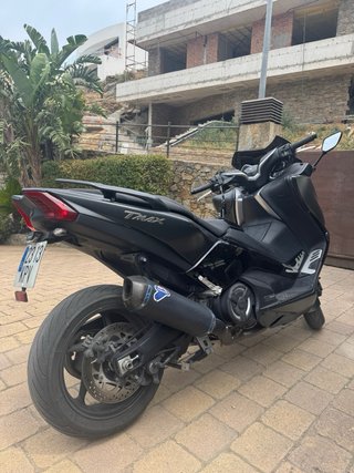 Yamaha Tmax 530 SX Negra