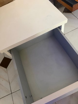 Mesitas de noche Ikea beige y plata