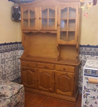 Conjunto de dos muebles de pino .