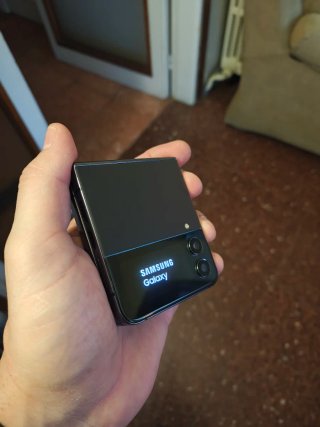 Samsung Galaxy Z Flip 4 128GB Nero