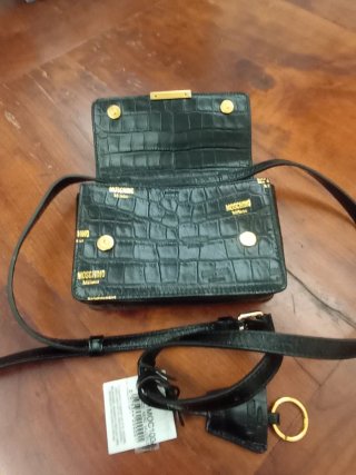 Borsa Moschino nera con logo oro