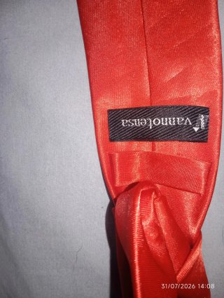 Corbata roja