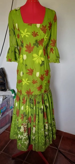 Traje Flamenca Verde Estampado Floral