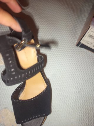 Sandalias cuña Stradivarius negras talla 36.5