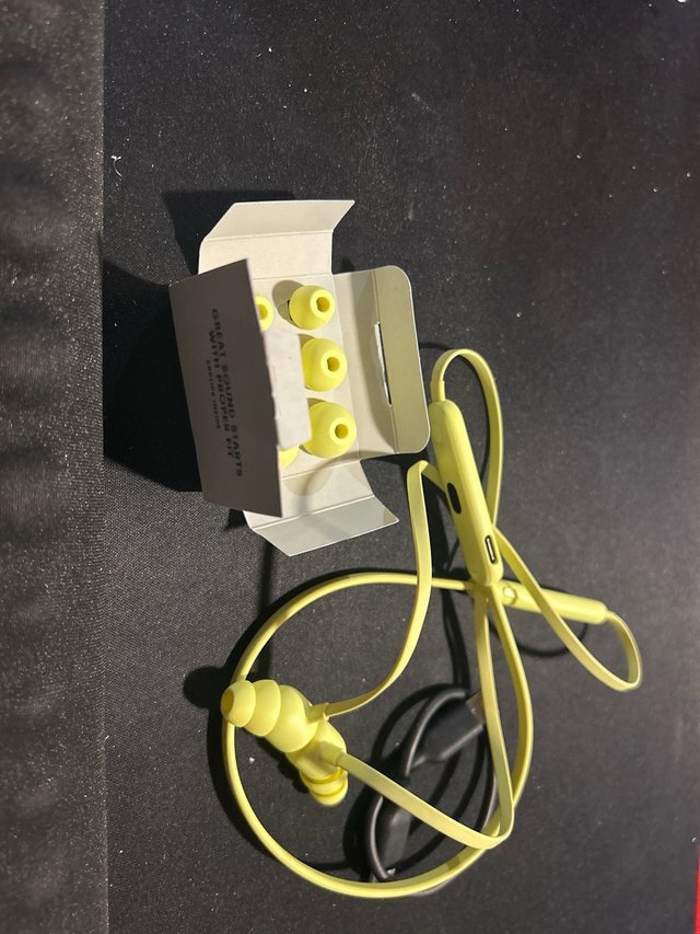 Beats Flex Auriculares Inalámbricos Chip Apple W