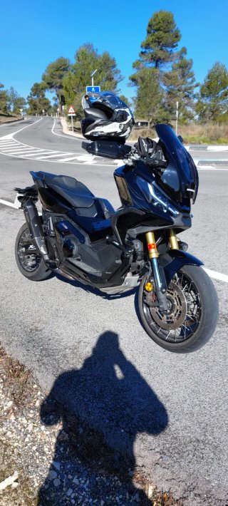 Honda X-ADV 750 Negra