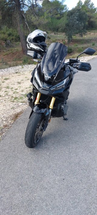 Honda X-ADV 750 Negra