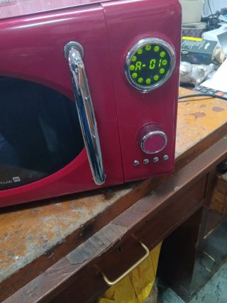 Microondas Rojo Estilo Vintage