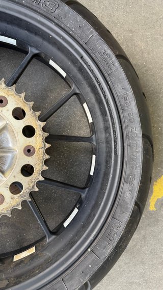 Llantas KTM Duke 2 640