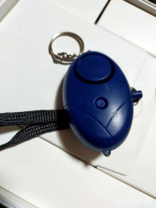 Alarma personal llavero con linterna A ESTRENAR