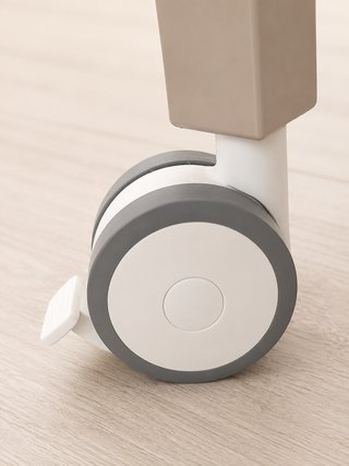 Lettino Italbaby tortora con cassetto e materasso
