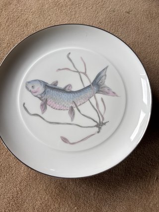 Juego de porcelana con peces