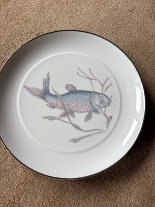 Juego de porcelana con peces