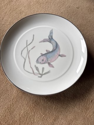 Juego de porcelana con peces