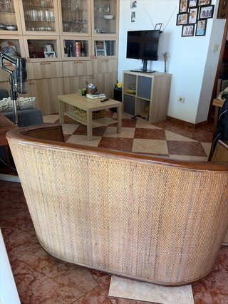 Sillón madera y fibra marrón