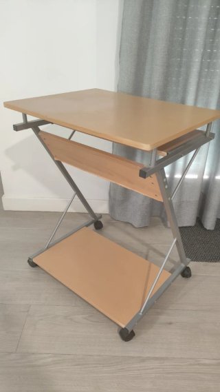 Mesa escritorio ordenador con ruedas