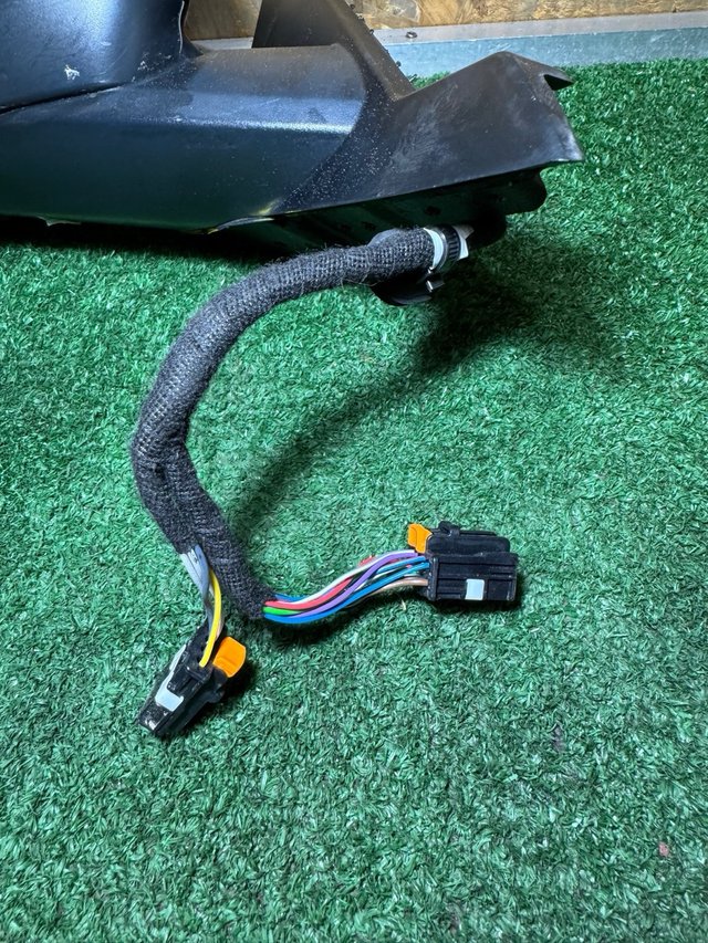 Espejo Retrovisor Derecho Jeep Avenger