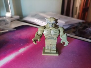 Lego Marvel Abominación