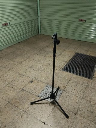 Trípode Negro