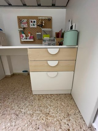 Juego de dormitorio con escritorio y armario