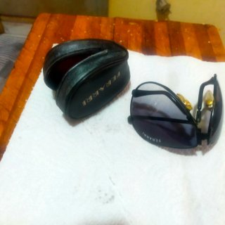 Gafas de sol Ferrari antiguas plegables