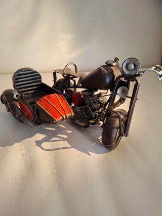 Moto Decorativa Metalica con Sidecar