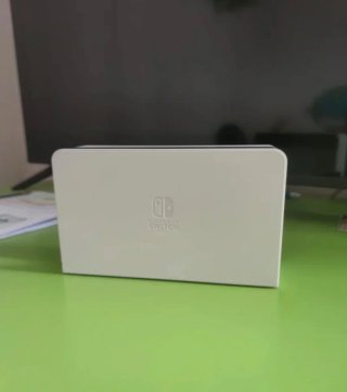 Nintendo Switch OLED + Mario Kart 8 + Super Mario Bros.
