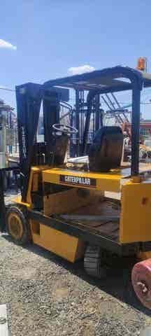 CARRETILLA ELETRICA CARTERPILLAS 2500