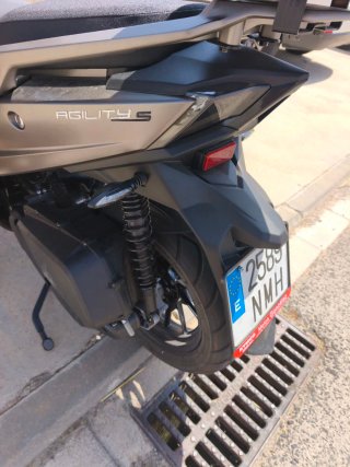 Kymco Agility 125cc Marrón/Gris