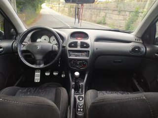 Peugeot 206 2004